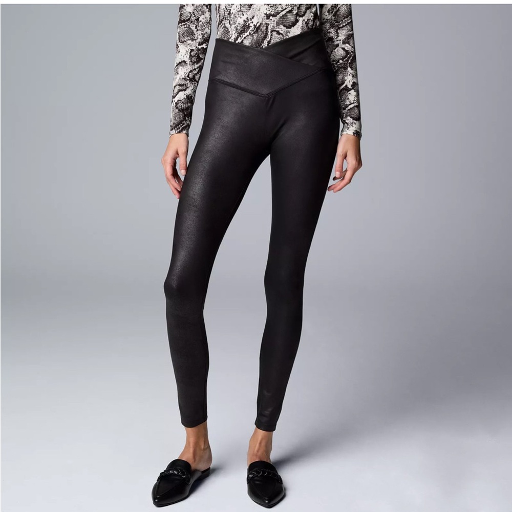 Semi faux leather leggings